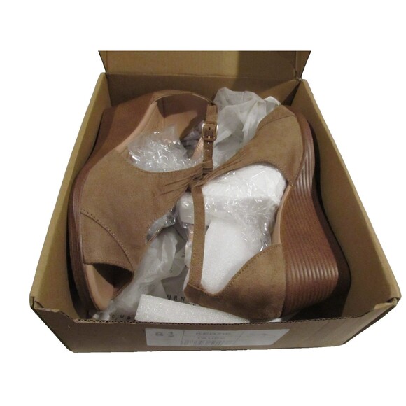 Journee Collection Kedzie Wedge Heeled Sandals Faux Suede Taupe Size 8.5 – New - Picture 10 of 10